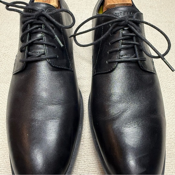 Cole Haan Leather Derby Shoes Men’s 9.5M Black Dress Shoes C32351 main image 9